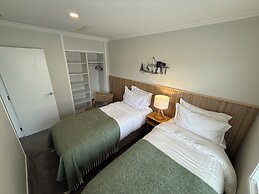 Waiake Beach Apartments