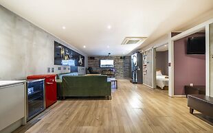 Design Hotel Khan