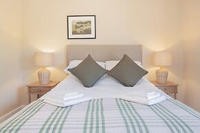 The Barn Longhope-Luxury Barn Conversion