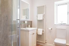 The Barn Longhope-Luxury Barn Conversion