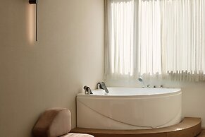 Blanco Athens Aparthotel