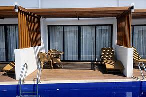 Hudor Resort
