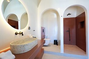 Bluewhite Suites & Villa Santorini