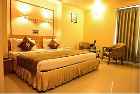 The Deccan Royaale