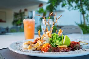 Paradise Tamarindo