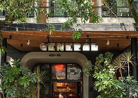 Elemont Hotel