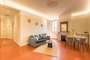 Suite Com die - Premi re Conciergerie
