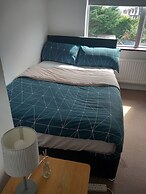 Cozy Bromley Hideaway - Perfect for Couples