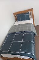 Cozy Bromley Hideaway - Perfect for Couples