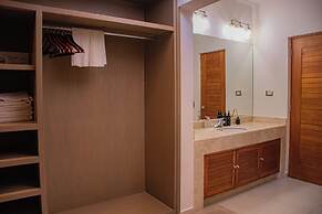 Condo Cortes