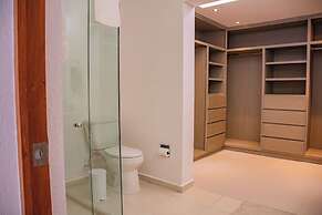 Condo Cortes