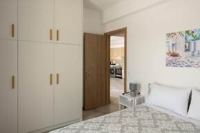 Parikia s Sunlight 2bedroom House