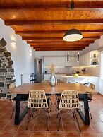 Myrsini Traditional Hillside Cottage