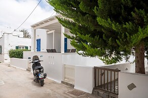 Parikia s Urban Oasis