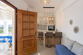 Theodora s Suite in Agios Charalampos