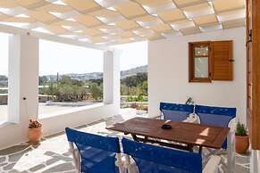 Theodora s Suite in Agios Charalampos