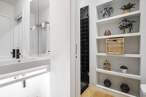 Urban Elegance: A Modern Haven In Lisbon'S Heart