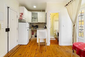 Central Alfama Hideaway Perfect To Explore Lisbon