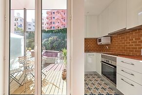 Modern 1-Bed With Ac & Private Terrace