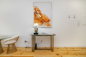 Chic 1-Bed W/ Patio Perfect To Explore Lisbon