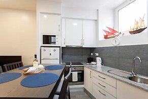 Alfama Spacious 2-Bed Near Feira Da Ladra