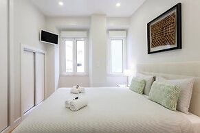 Alfama Spacious 2-Bed Near Feira Da Ladra