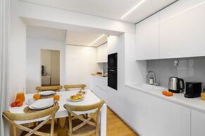 Urban Oasis: Modern Living With Parking & Ac