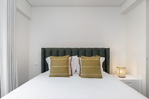 Urban Oasis: Modern Living With Parking & Ac
