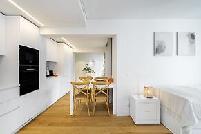 Urban Oasis: Modern Living With Parking & Ac