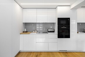 Urban Oasis: Modern Living With Parking & Ac