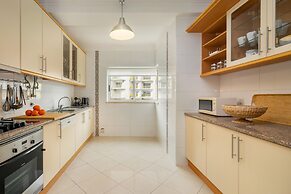 Family Holidays W/ S-Pool, Ac, Elevator & Garage