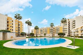Family Holidays W/ S-Pool, Ac, Elevator & Garage