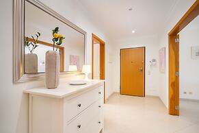 Family Holidays W/ S-Pool, Ac, Elevator & Garage