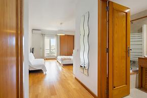 Family Holidays W/ S-Pool, Ac, Elevator & Garage