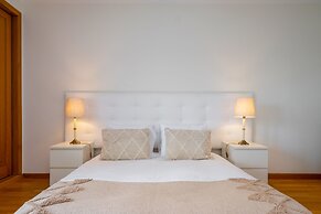 Family Holidays W/ S-Pool, Ac, Elevator & Garage