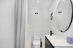 Modern Alfama Explore Lisbon W/ Comfort & Style