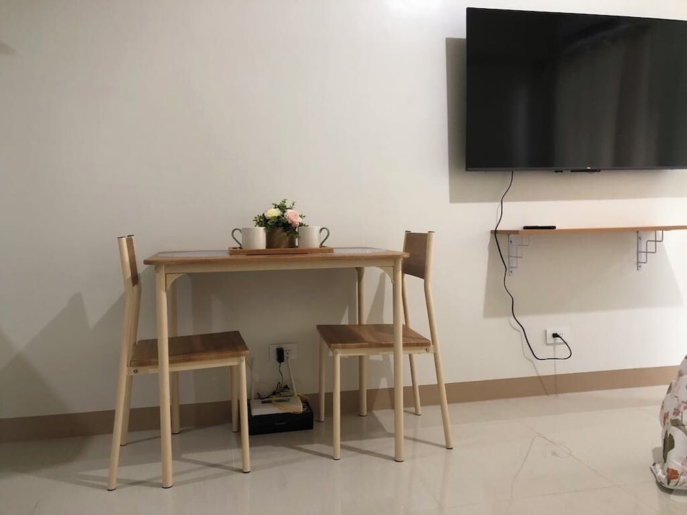 S&E condo