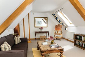Stunning Barn Conversion - Rural Setting