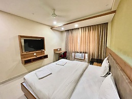 Hotel Rockbay-near sea beach & temple