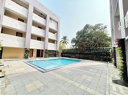 Hotel Rockbay-near sea beach & temple