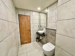 Hotel Rockbay-near sea beach & temple