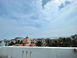 Hotel Rockbay-near sea beach & temple