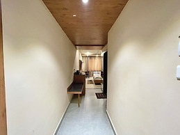 Hotel Rockbay-near sea beach & temple