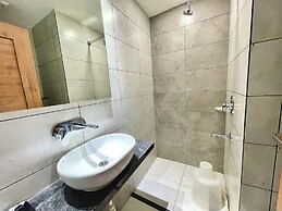 Hotel Rockbay-near sea beach & temple