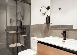 Limehome Malaga Calle Victoria