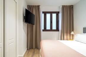 Limehome Malaga Calle Victoria