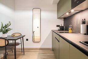 Limehome Malaga Calle Victoria