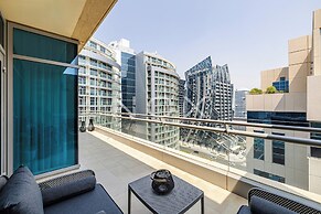 2BR 908 Bay Square B13
