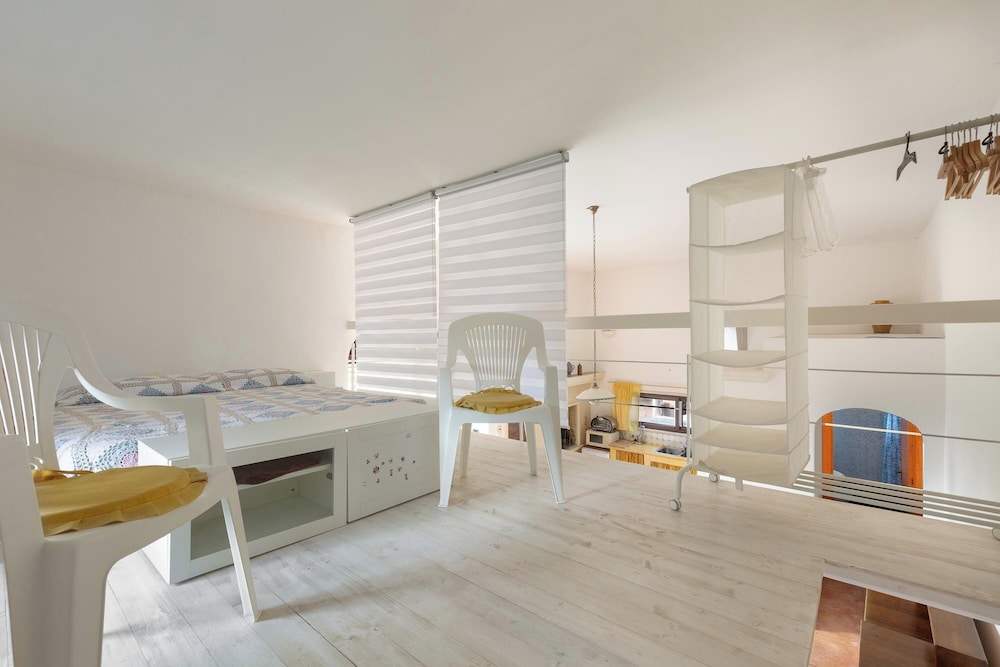 4024 Casina Litta by Barbarhouse