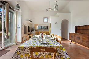 4024 Casina Litta by Barbarhouse